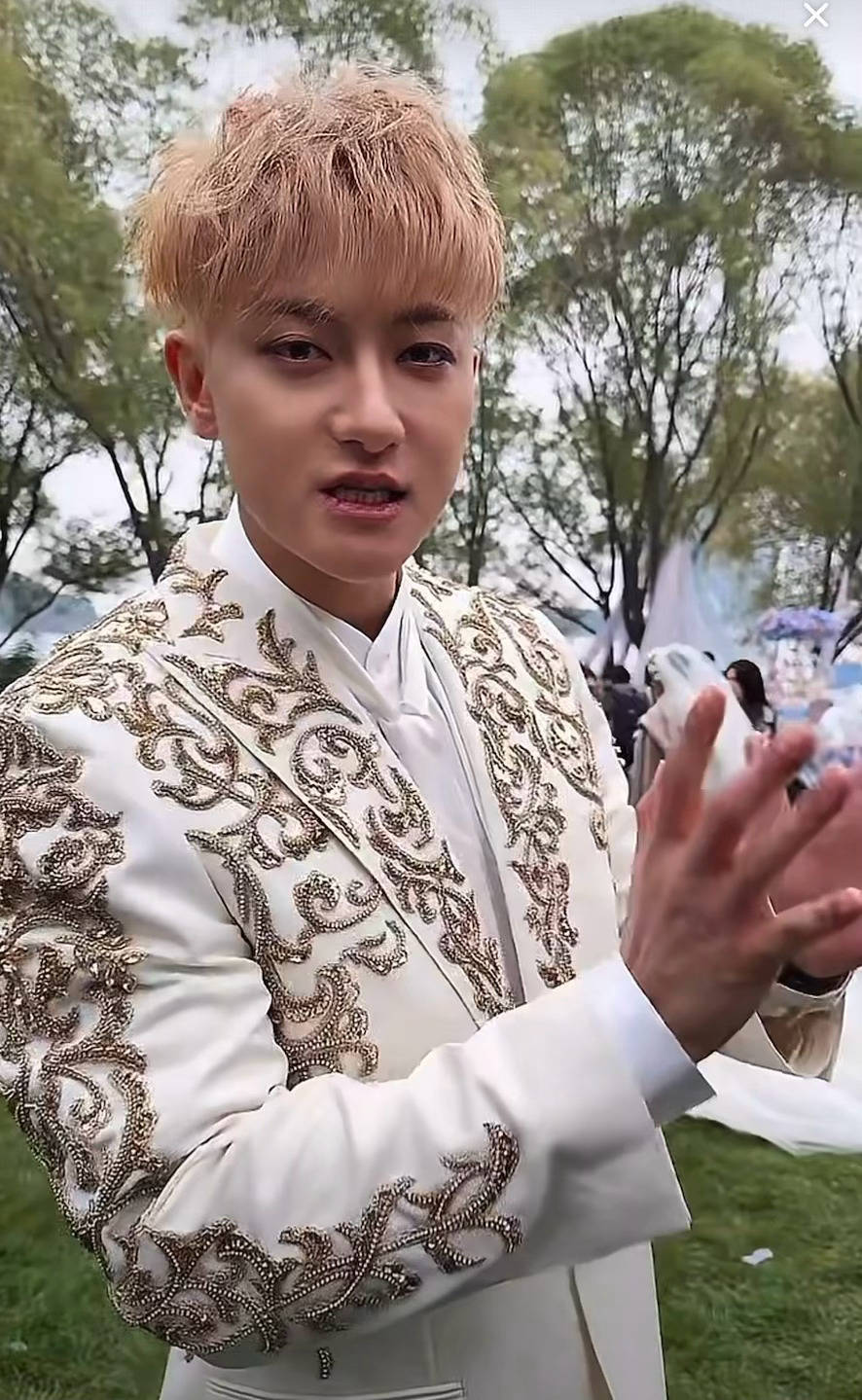 黄子韬说婚礼的所有环节都是徐艺洋策划的：这是她给<strong></p>
<p>艾达币行情</strong>我的惊喜