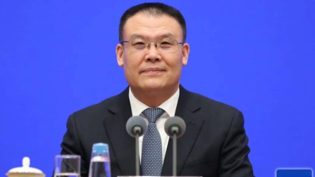 财政部副部长王东伟履新安徽省委常委<strong></p>
<p>艾达币行情</strong>，河南唐河人