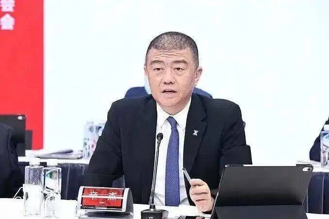 马光远：万科董事长辞职<strong></p>
<p>艾达币行情</strong>，CEO刑拘，地产的冬天没结束