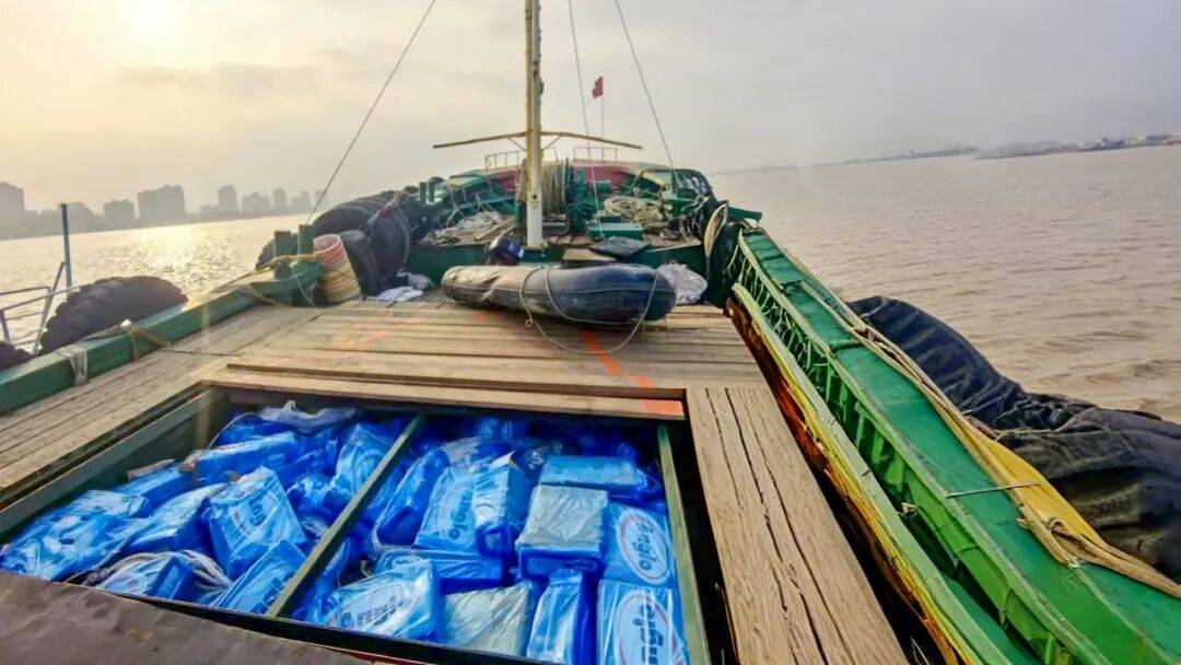 半年出海7次<strong></p>
<p>BCH行情</strong>，神秘渔船从未带回1条鱼，背后是一桩大案！