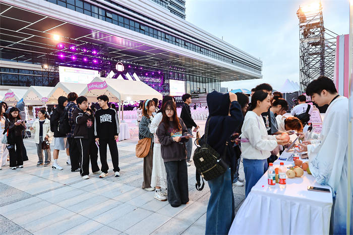 活力唱响青春经济<strong></p>
<p>比特现金行情</strong>，第四届青春上海大学生音乐节绽放南上海科创中心