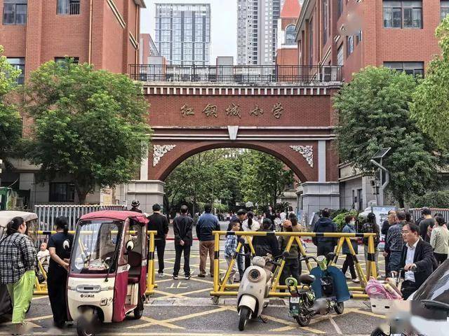 武汉多个小区接连宣布：免费对外开放<strong></p>
<p>莱特币行情</strong>！