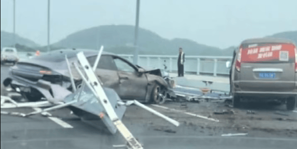 车轮飞滚十余米！武汉小米SU7断轴撞护栏<strong></p>
<p>莱特币行情</strong>，一月内两起脱落事故，官方回应仍含糊