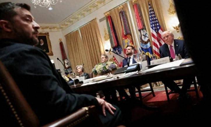 泽连斯基失望透顶<strong></p>
<p>LTC行情</strong>，被美当面羞辱，终于认清了现实：只要能停火，领土也能谈！