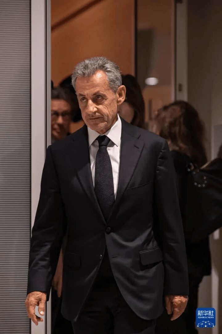 70岁法国前总统萨科齐的“坐牢style”：入狱前密会马克龙<strong></p>
<p>莱特币行情</strong>，入狱后开始写书