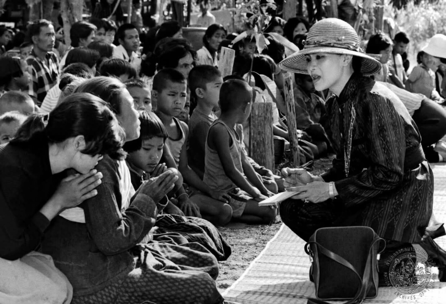 泰国王太后诗丽吉去世<strong></p>
<p>比特币行情</strong>，留下19顶奢华王冠和她的传奇一生