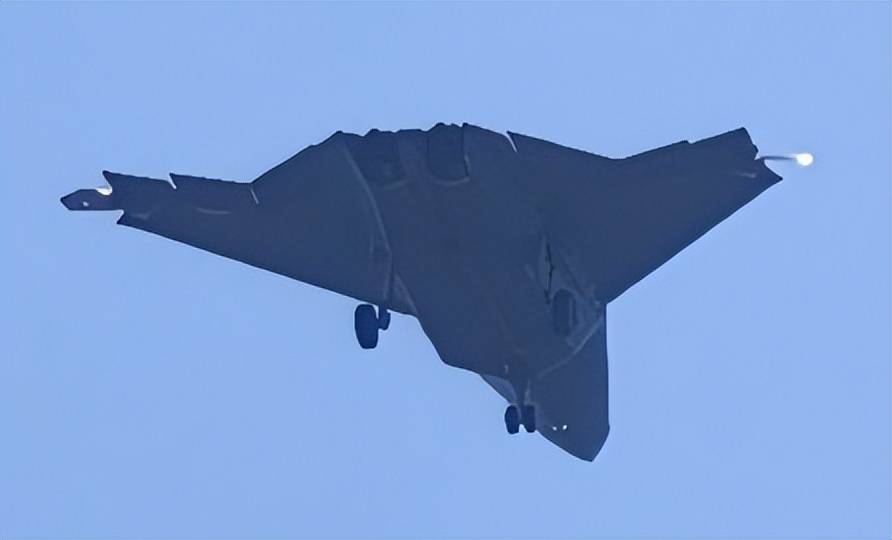 无空速管<strong></p>
<p>区块链挖矿行情</strong>，疑似第二架歼-50：美国精神胜利法，新六代机东亚决战