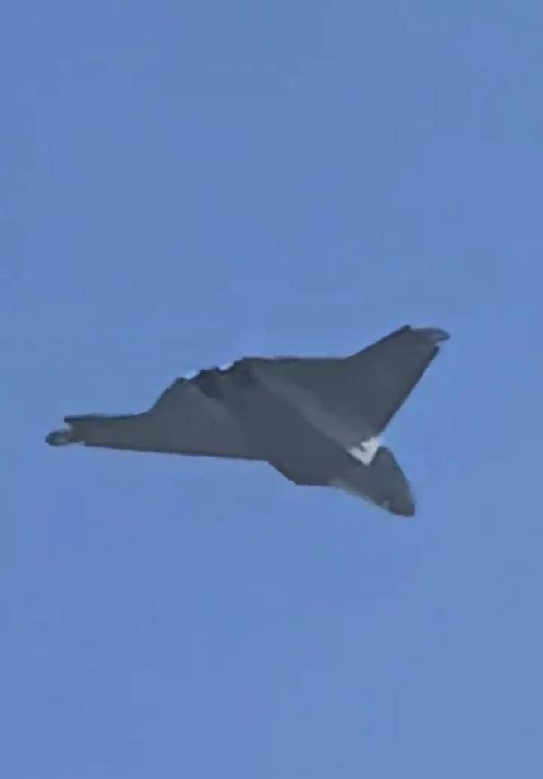 无空速管<strong></p>
<p>区块链挖矿行情</strong>，疑似第二架歼-50：美国精神胜利法，新六代机东亚决战