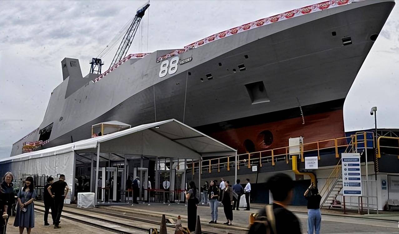 人口不足600万的小国<strong></p>
<p>区块链挖矿行情</strong>，建造8000吨级大型战舰，新加坡“胜利号”多用途战斗舰亮相