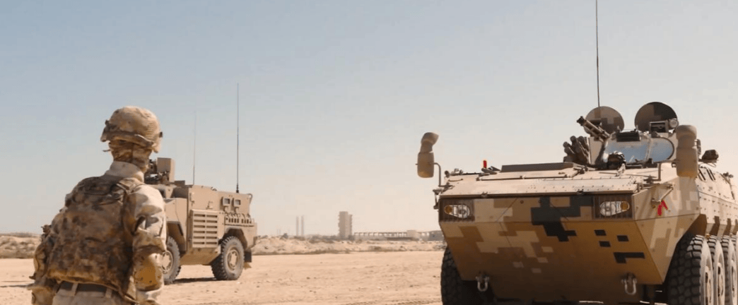 我军重装备首次现身沙特！08步战搭配20式枪族，惊艳亮相中沙联演