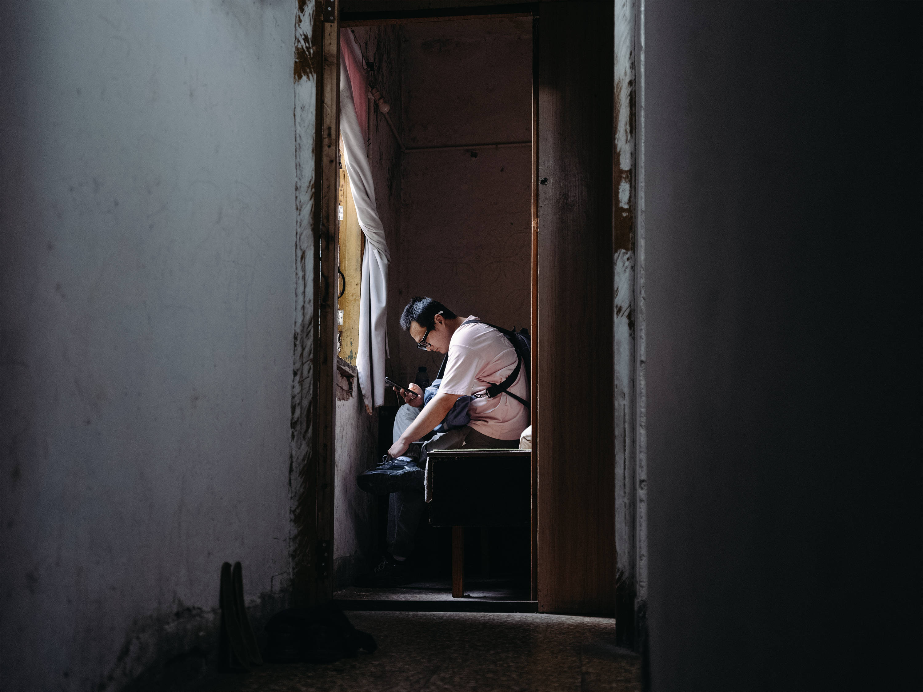 <strong></p>
<p>区块链挖矿行情</strong>他们挤在8元一晚的旅店 几百人抢一个活