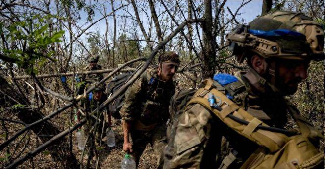 红军城大势已去<strong></p>
<p>IPFS行情</strong>，乌军士兵倒戈投俄后，公开宣布泽连斯基才是乌克兰的敌人