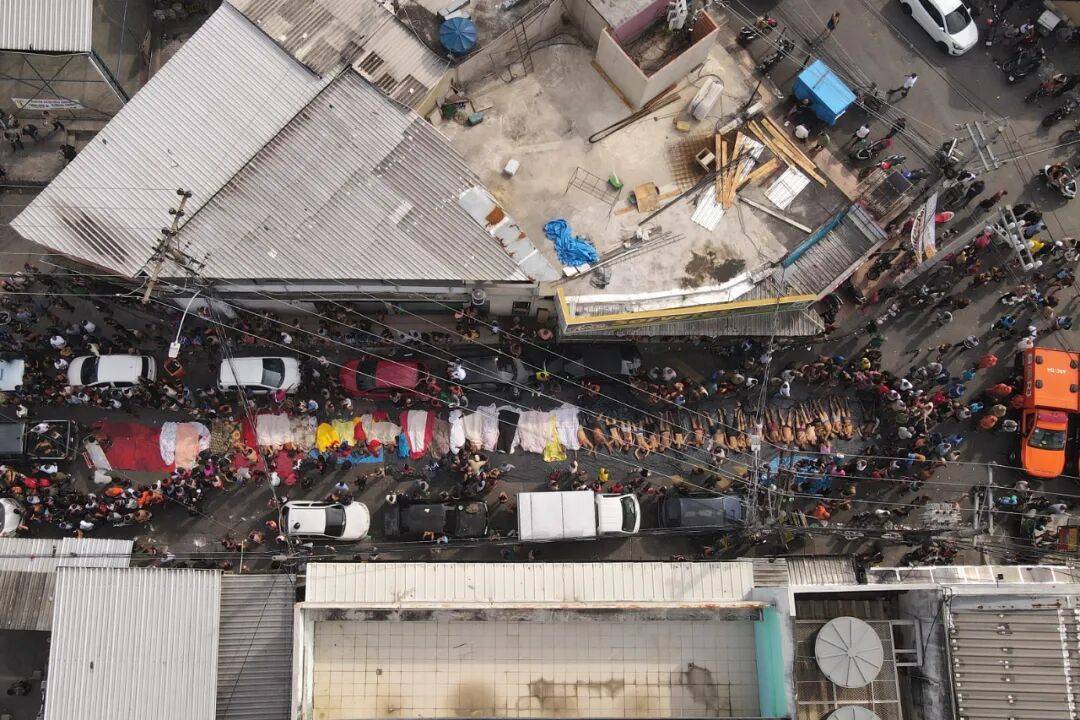 巴西强力“剿匪”！里约热内卢警匪激战<strong></p>
<p>币安价格</strong>，已有120多人死亡，总统卢拉发声，现场画面曝光→