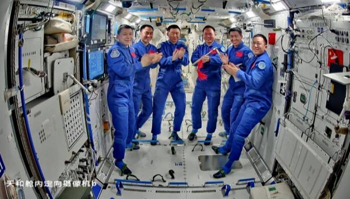 疑似遭空间微小碎片撞击<strong></p>
<p>BITOP价格</strong>,神舟二十号返回任务将推迟进行