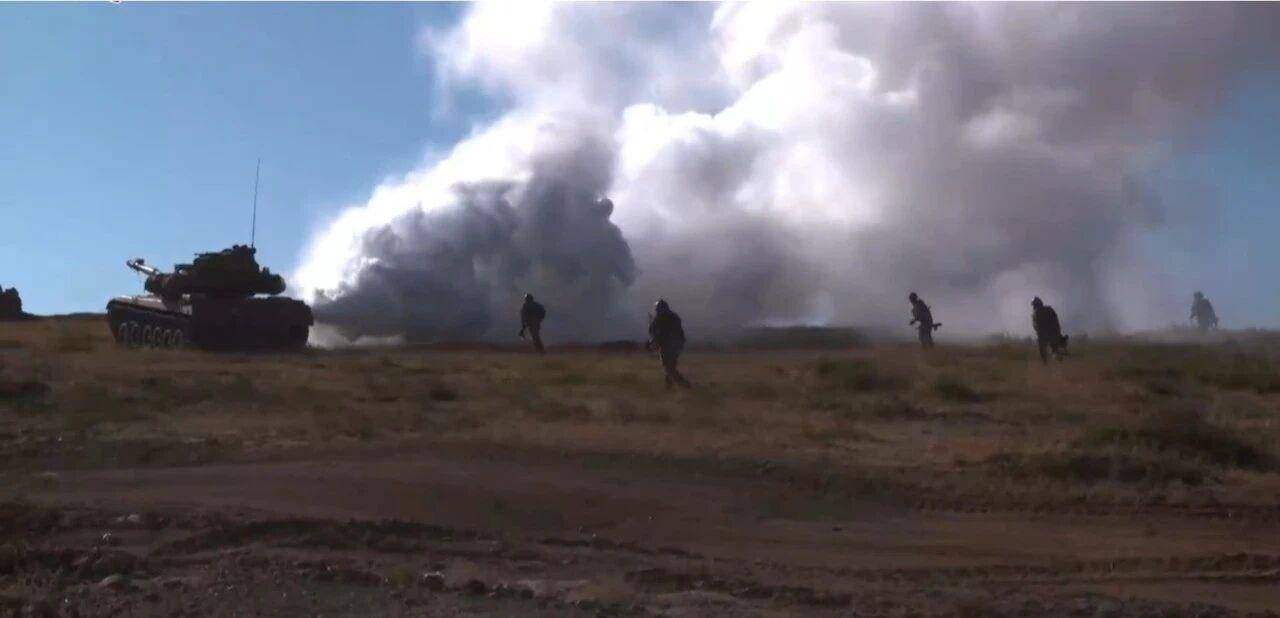 大场面！机器狗、无人机开路<strong></p>
<p>BITOP价格</strong>，实兵对抗演练画面公布