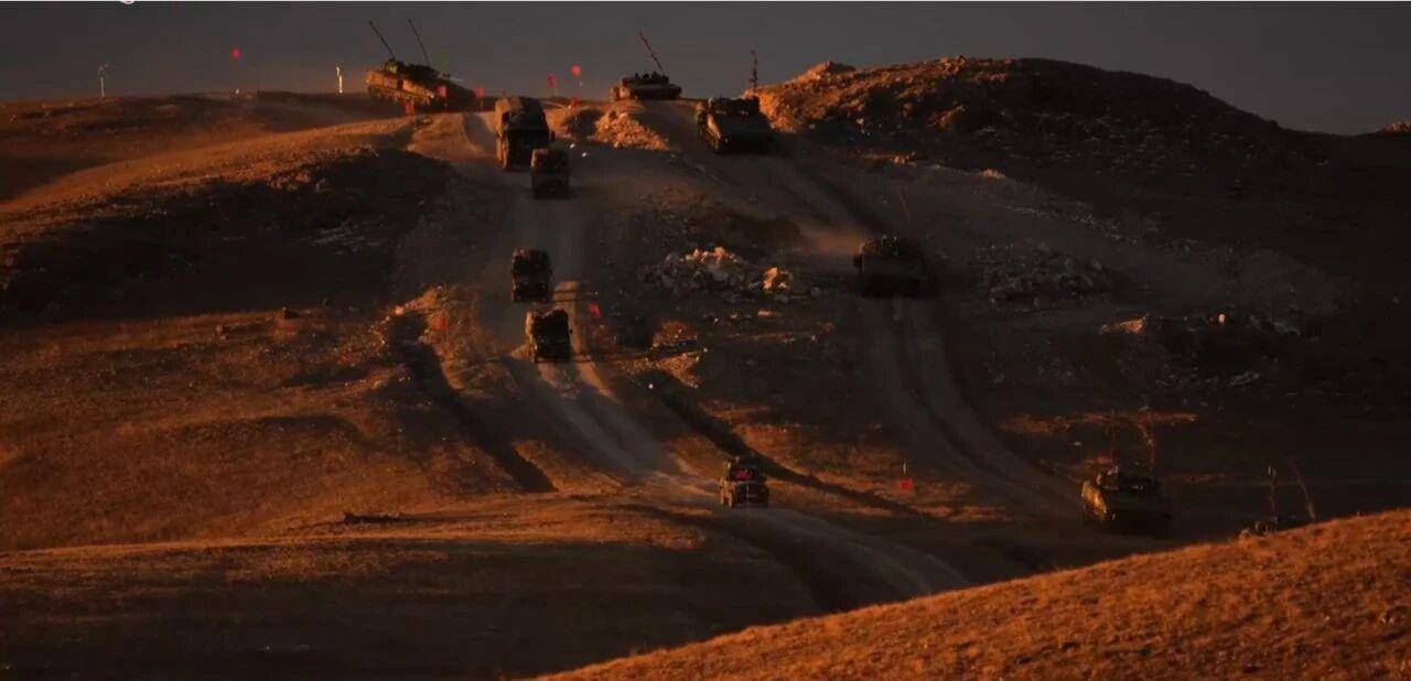 大场面！机器狗、无人机开路<strong></p>
<p>BITOP价格</strong>，实兵对抗演练画面公布