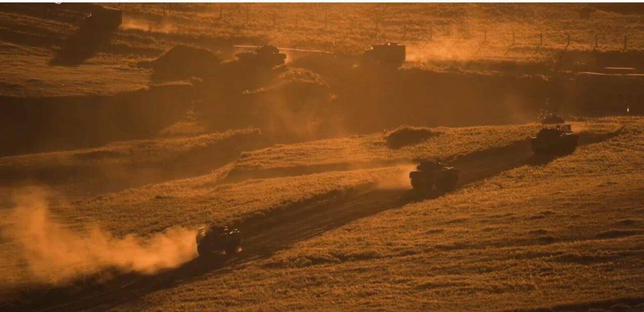 大场面！机器狗、无人机开路<strong></p>
<p>BITOP价格</strong>，实兵对抗演练画面公布