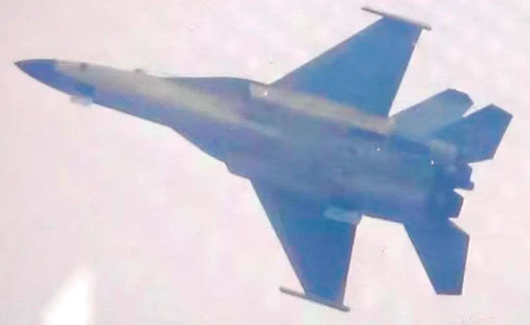 歼-35青春版<strong></p>
<p>BITOP价格</strong>？076专用舰载机？新机“超级小黄蜂”究竟是干嘛的？