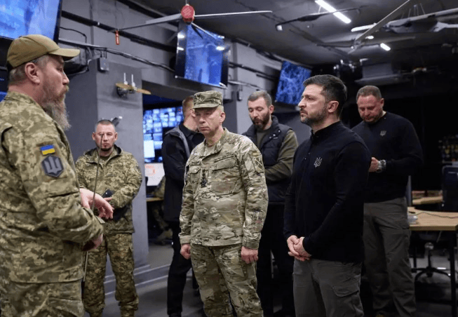 乌军承认红军城已沦陷<strong></p>
<p>BTC价格</strong>,俄军无人机封锁了撤退和补给通道,泽连斯基命令乌军血战到底!