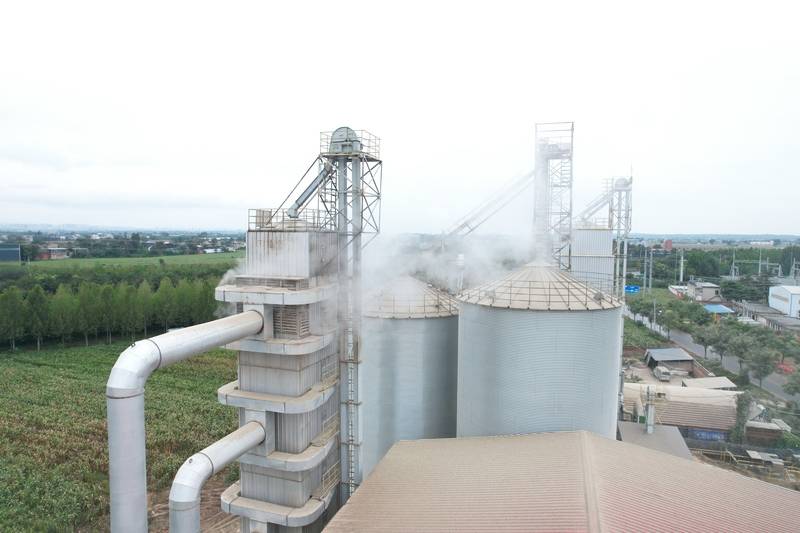 阴雨50天<strong></p>
<p>BTC价格</strong>，他用3200块救回30万斤玉米