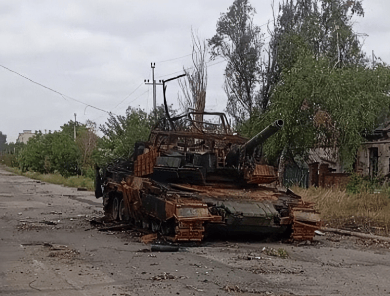 乌军伪装成女人突围红军城<strong></p>
<p>比特币价格</strong>，俄军一次俘虏200人，法械旅这次学到了精髓