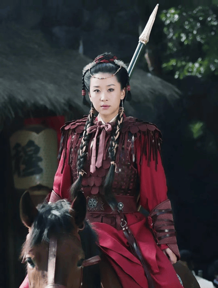 考古｜苗圃被称内娱无代餐！巅峰期隐退嫁大19岁富商<strong></p>
<p>比特币价格</strong>，如今儿女双全成人生赢家