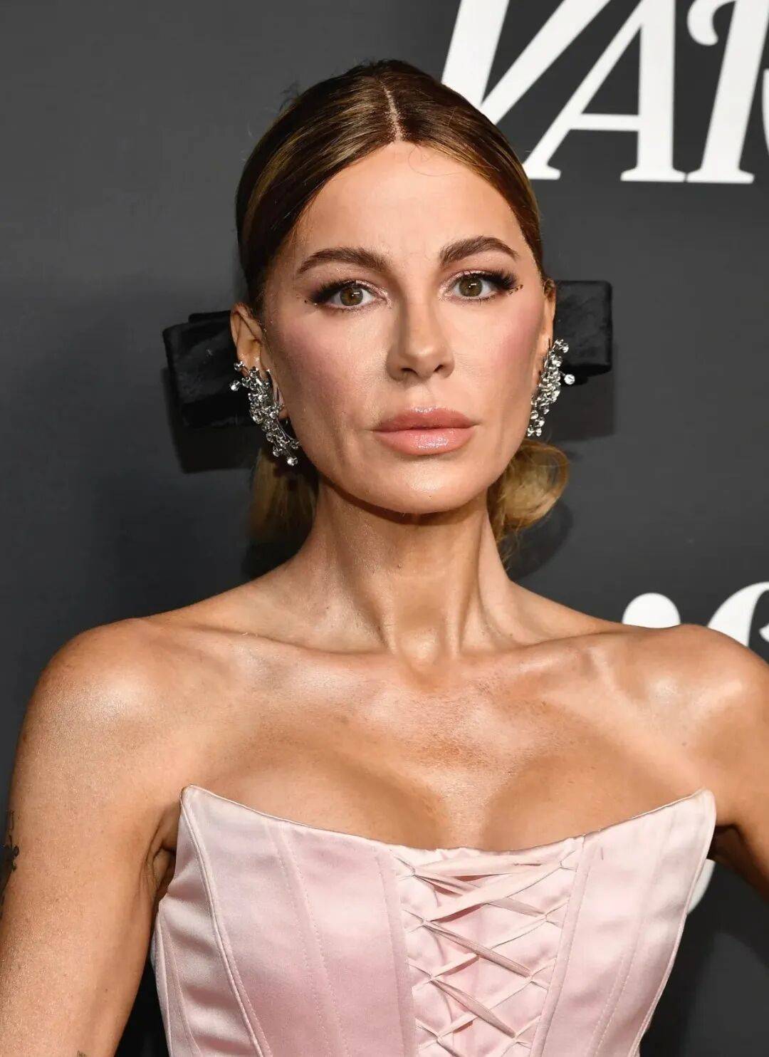 最美吸血鬼如今瘦成骷髅<strong></p>
<p>ETH价格</strong>？《珍珠港》女主究竟怎么了？