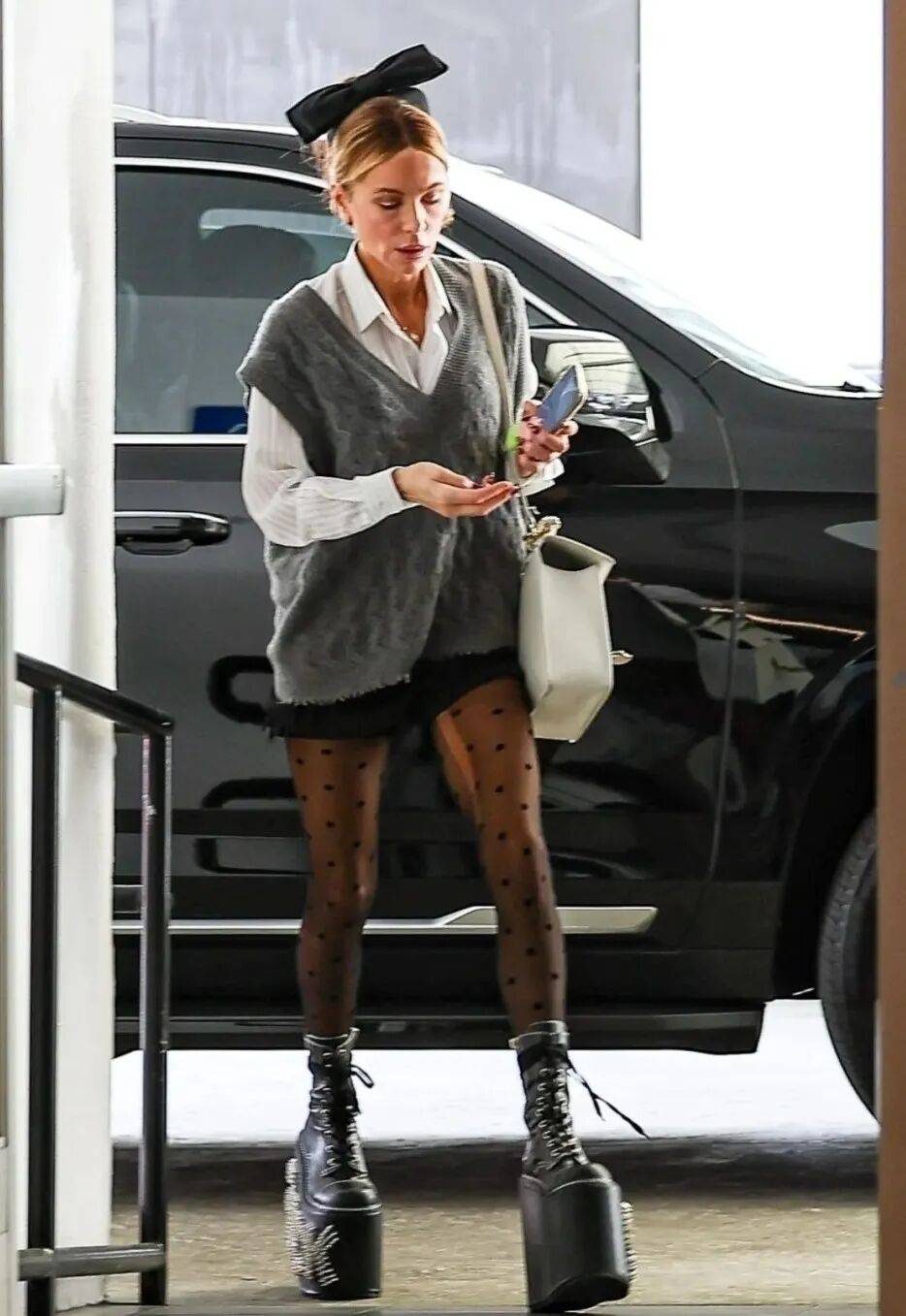 最美吸血鬼如今瘦成骷髅<strong></p>
<p>ETH价格</strong>？《珍珠港》女主究竟怎么了？