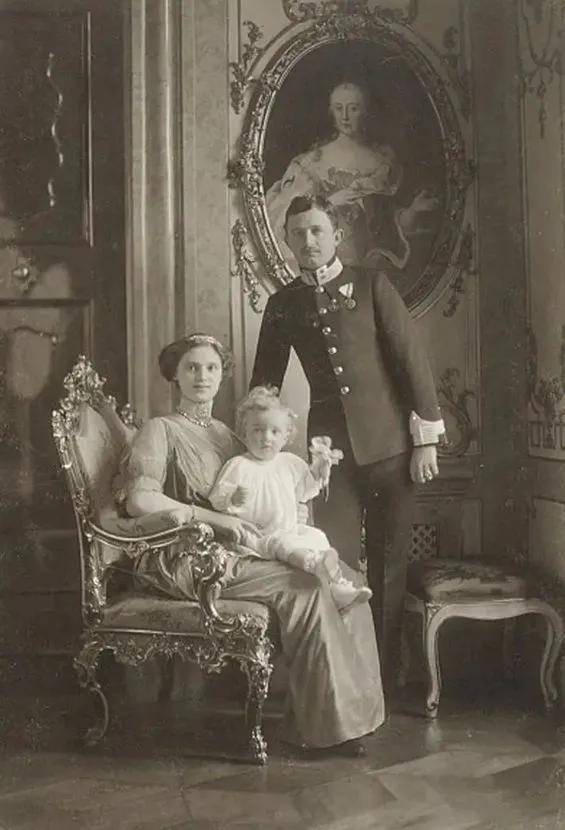 失踪百年的欧洲王室诅咒之钻重现<strong></p>
<p>以太坊价格</strong>，背后藏着一位忠贞皇后的惊人布局