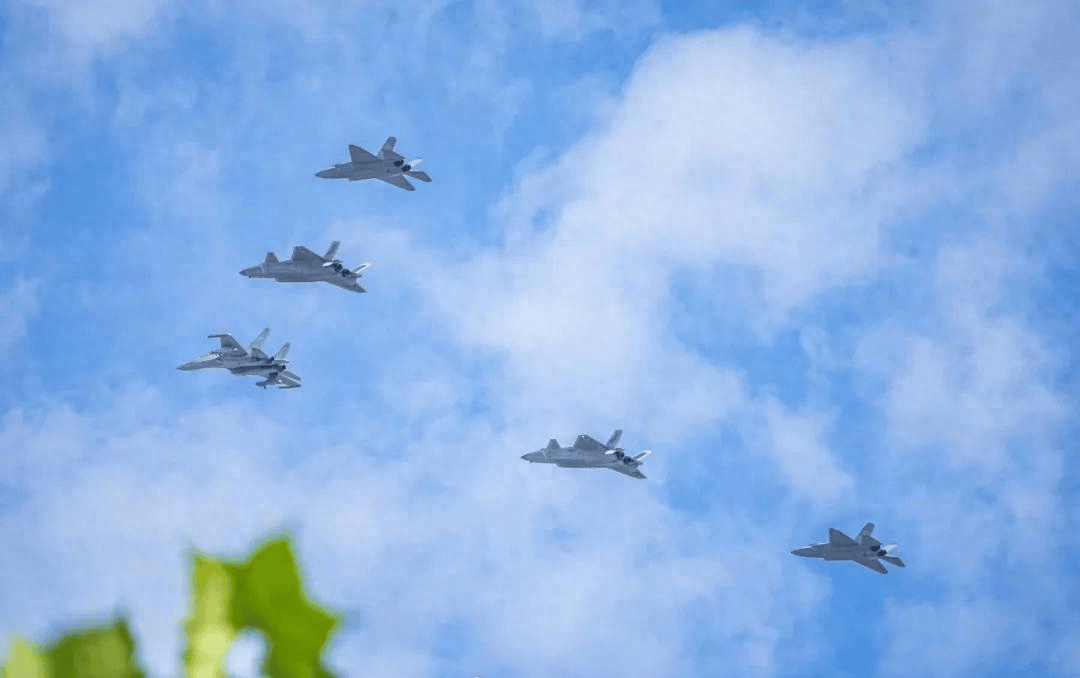 高市早苗通知全球<strong></p>
<p>USDT价格</strong>，不撤回涉台言论，话音刚落，解放军攻击11亮相