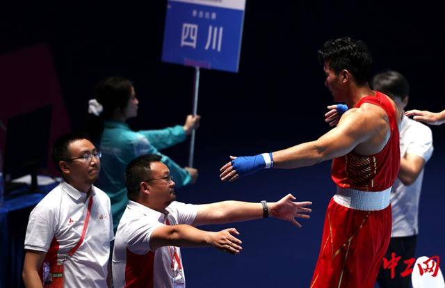 全运会拳击男子80公斤级决赛<strong></p>
<p>USDT价格</strong>，王小保夺冠！