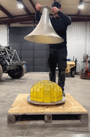 不是慢镜头！福建舰电磁弹射速度那么快<strong></p>
<p>泰达币价格</strong>，是怎么瞬间刹车的？