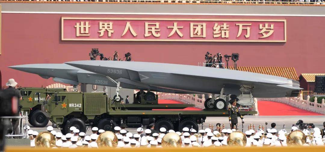 代号“玄龙”！攻击-11官宣服役<strong></p>
<p>泰达币价格</strong>，与歼-20、歼-16编队飞行