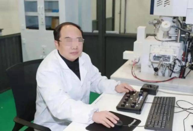 大骗子成了首席科学家<strong></p>
<p>XRP价格</strong>，起底郭某