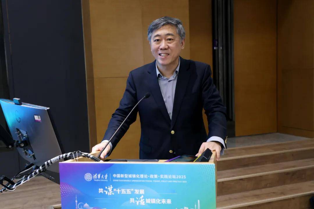 李稻葵:建议未来5年增发10万亿新型城镇化特别国债 直接给到县级政府