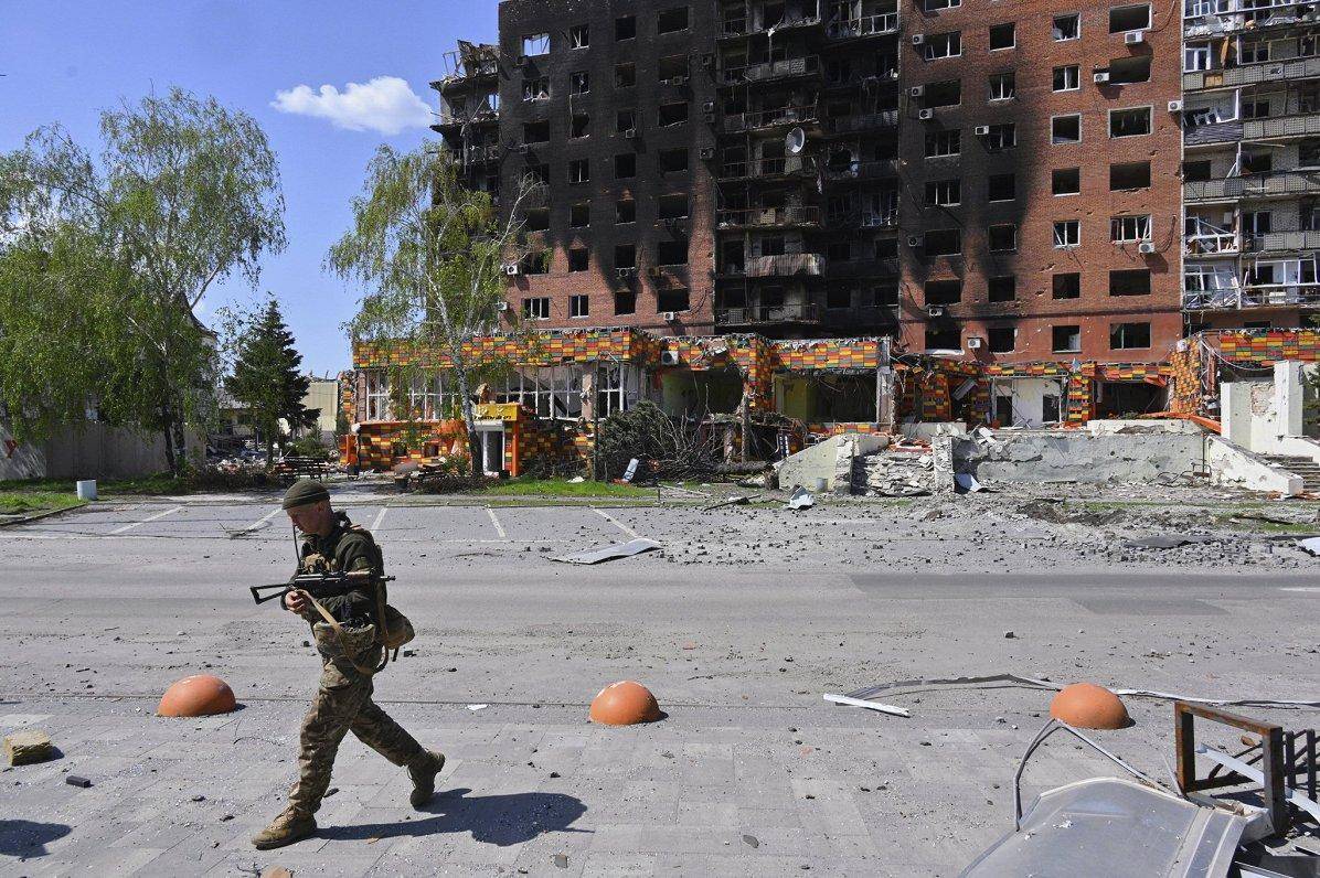 破城就是死路<strong></p>
<p>瑞波币价格</strong>，泽连斯基拼命了，连炸12小时，否认红军城上督战队