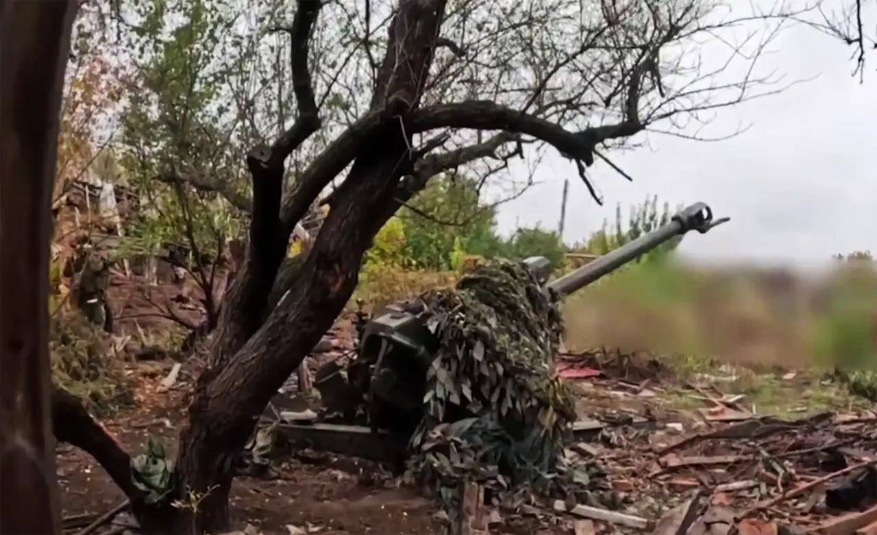 破城就是死路<strong></p>
<p>瑞波币价格</strong>，泽连斯基拼命了，连炸12小时，否认红军城上督战队