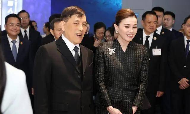 泰国王后访华“穿搭九宫格”出圈<strong></p>
<p>瑞波币价格</strong>，隆重珠宝展现用心诚意