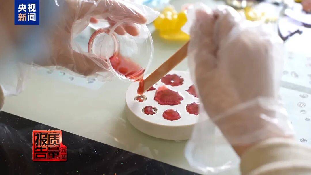 快扔掉！甲醛含量高出上限一倍多<strong></p>
<p>波卡币价格</strong>，戴防毒面具也不行！