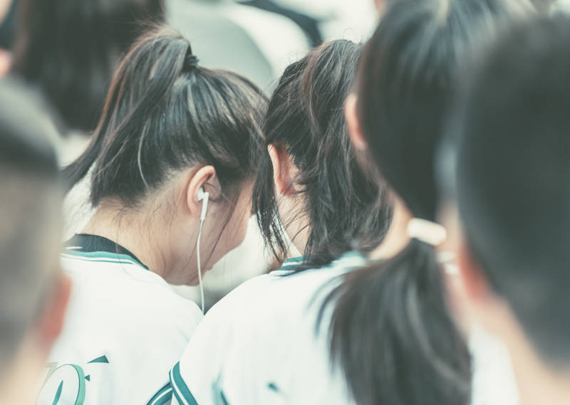 北大女生教职校，被提醒别对学生太好