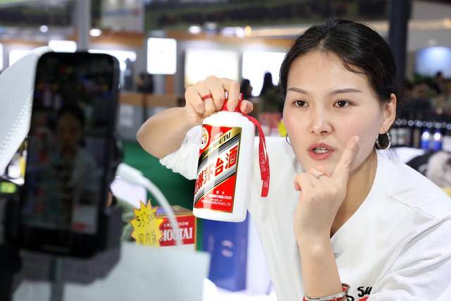 飞天茅台快逼近1499元<strong></p>
<p>ADA价格</strong>了