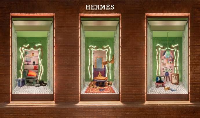 王楚然一席蓝色复古裙惊艳成都<strong></p>
<p>ADA价格</strong>,欧阳娜娜一身LV看展愈加熟女风!