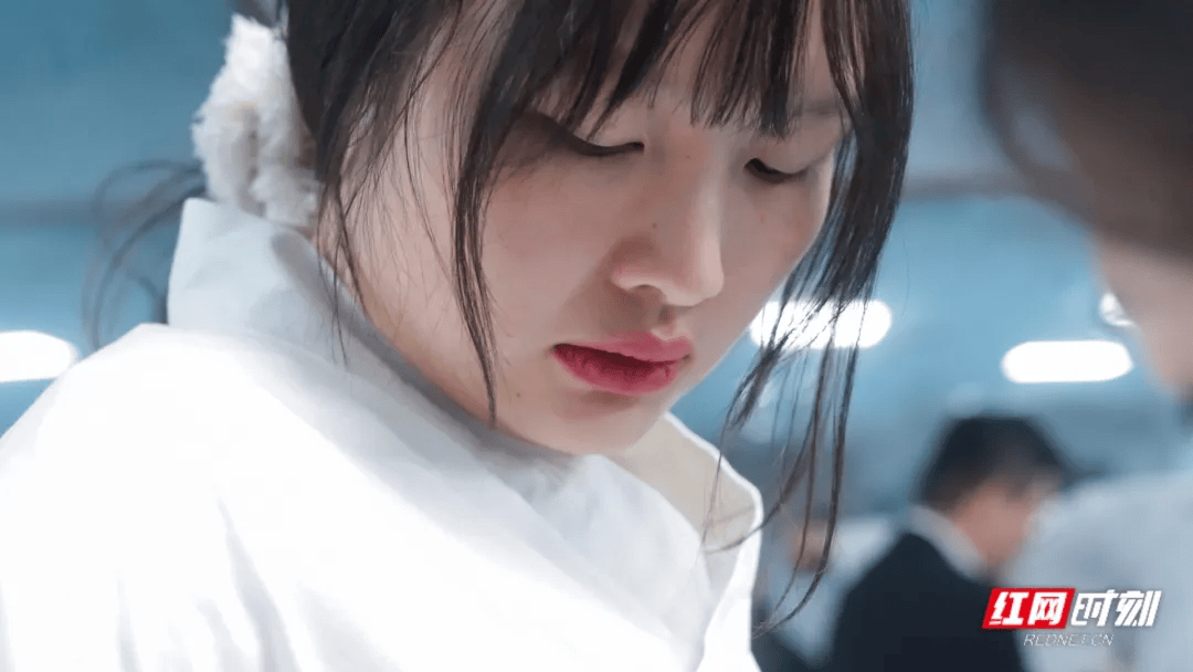 汶川地震被救起的女孩<strong></p>
<p>BCH价格</strong>，17年后和救她的军人结婚了