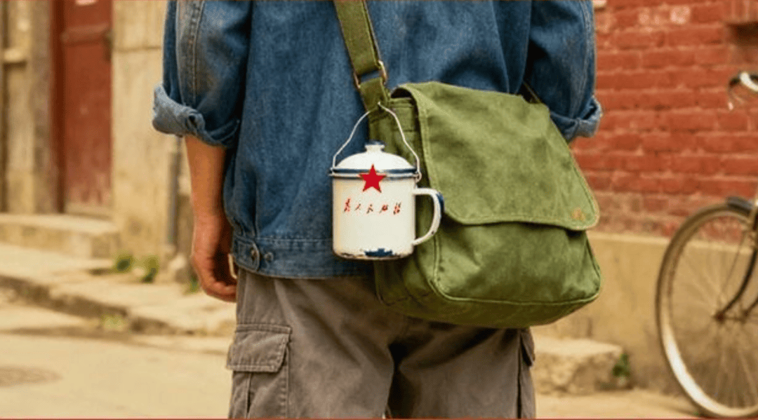 “50块帆布包配3000块包挂”<strong></p>
<p>BCH价格</strong>，时髦年轻人背半个身家出门