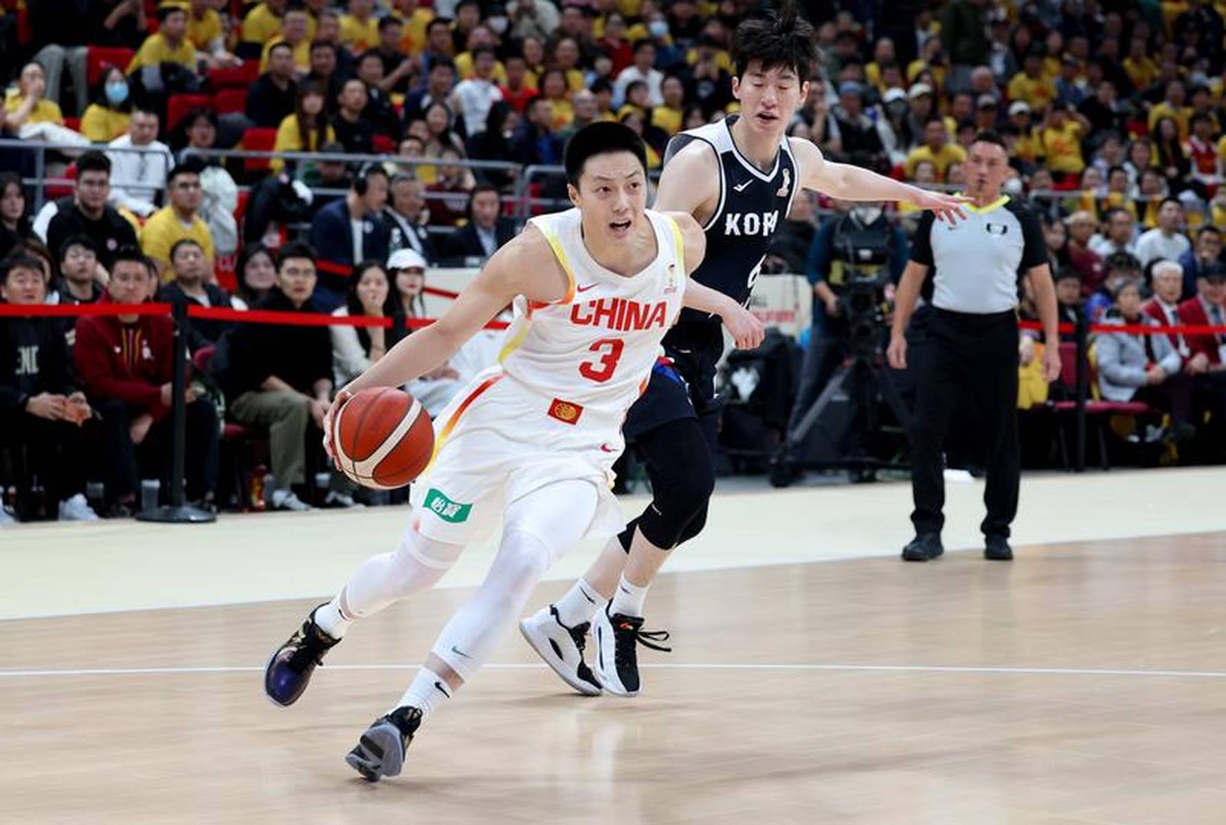 深度-没有优秀后卫支撑<strong></p>
<p>BCH价格</strong>,男篮变成了失去眼睛的猎鹰