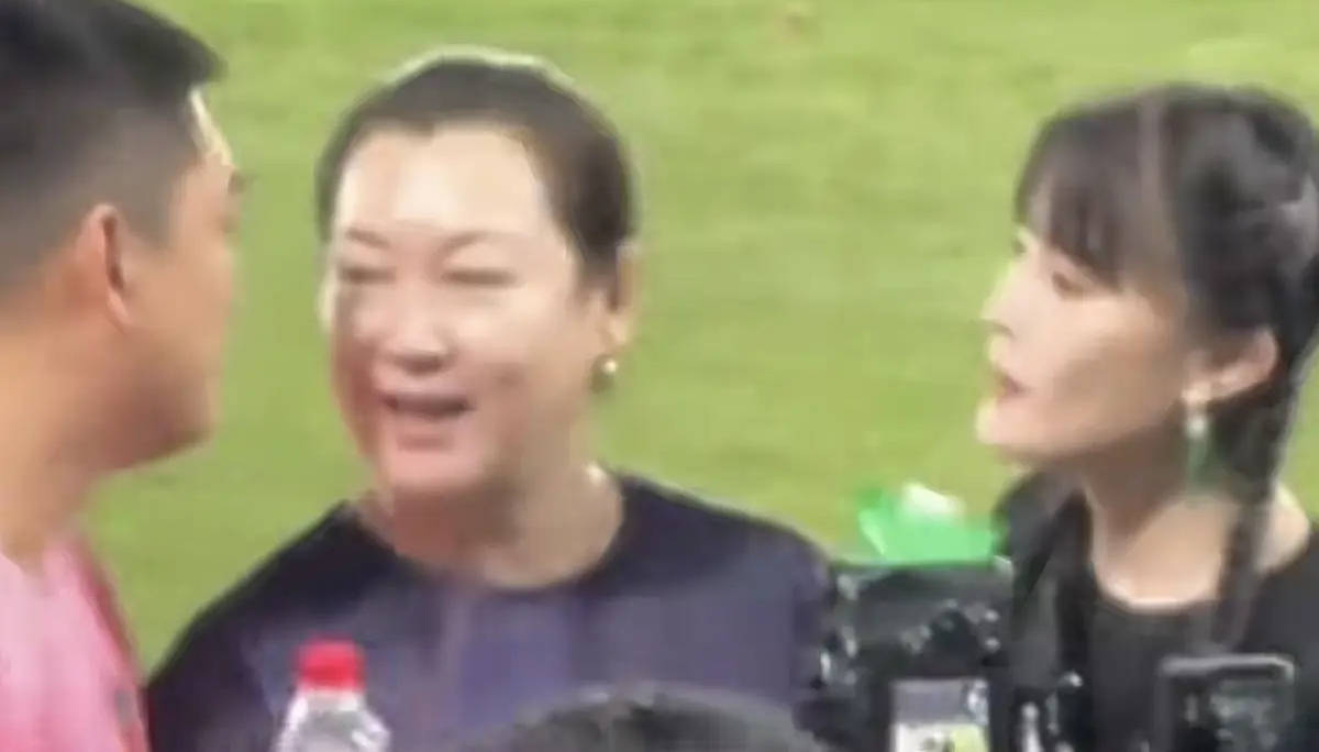 考古 | 赵本山妻子罕见公开现身<strong></p>
<p>BCH价格</strong>，气质优雅五官美艳，俩人爱情太感人！