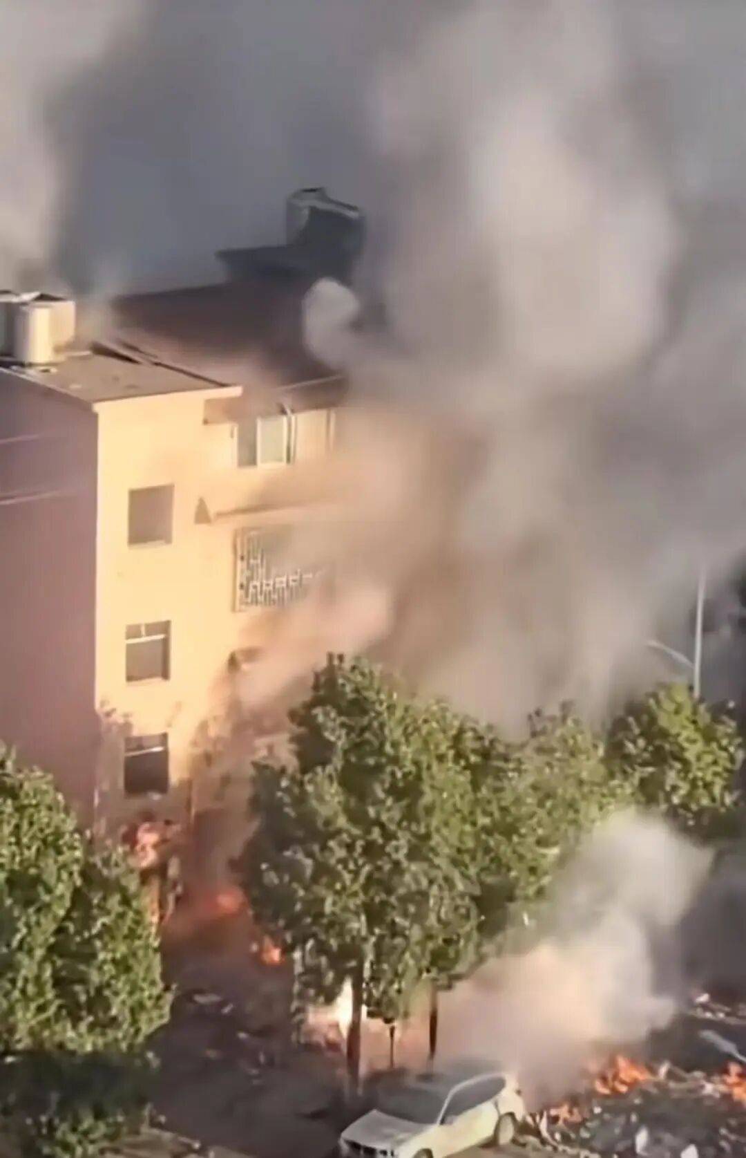 郴州发生燃爆的烟花爆竹店老板已去世<strong></p>
<p>BCH价格</strong>，家属最新回应