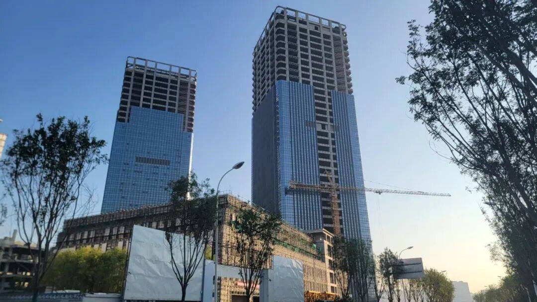 西安地标“双子塔”荒芜十年<strong></p>
<p>比特现金价格</strong>，7.48亿起拍