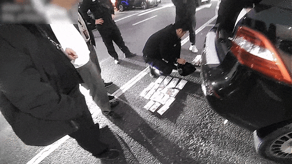 上门取走19万元<strong></p>
<p>比特现金价格</strong>，杭州一西装革履“金融专员”被抓！在高速服务区被抓，车上塞满现金