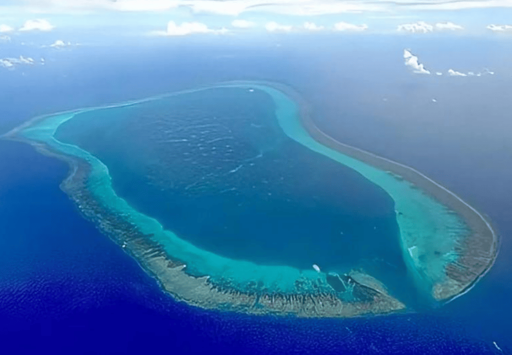 美舰再次驶入黄岩岛“自由航行”<strong></p>
<p>莱特币价格</strong>,解放军出动2艘军舰,与其展开正面对峙!